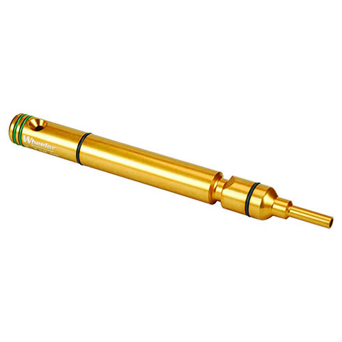 Der Wheeler Delta Series AR-15 Bore Guide schützt deinen Lauf und die Mechanik, indem er die Reinigungsstange richtig ausrichtet und das Auslaufen von Lösungsmittel verhindert.