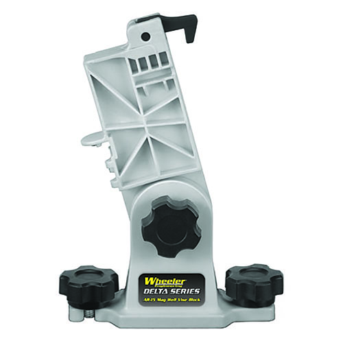 Der Wheeler Delta Series AR-15 Mag Well Vise Block bietet eine stabile Basis zum Reinigen und leichten Gunsmithing, mit einem innovativen Bolt Service Station und robustem, nicht kratzendem Material.