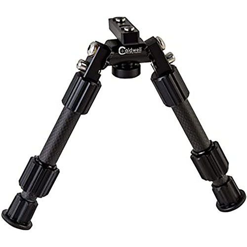 Erreiche maximale Präzision mit dem Caldwell Accumax Premium Bipod 9”-13”, ausgestattet mit schnell einsetzbaren Carbonfaserbeinen, Gummifüßen und einfacher Twist-Lock-Technologie.