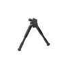 Die Caldwell AR Bipod Prone bietet ein schnelles Befestigungssystem für Picatinny-Schienen, maximale Ausrichtung durch Pivot- und Cant-Bewegungen sowie rutschfeste Gummifüße.