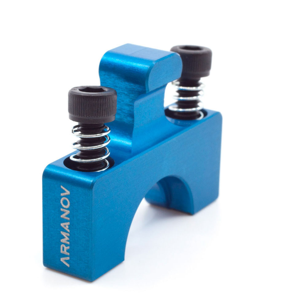Der ARMANOV Quick Disconnect für Dillon Powder Measure ermöglicht einen schnellen, werkzeuglosen Wechsel der Pulverbar zwischen Toolheads und passt auf RL550, XL650, XL-750 und Super-1050.