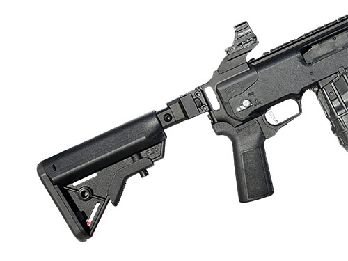 Der Mossberg 590R Folding Stock von CHISEL MACHINING bietet dir eine kompakte und robuste Lösung für dein Gewehr, ideal für vielseitige Anwendungen.