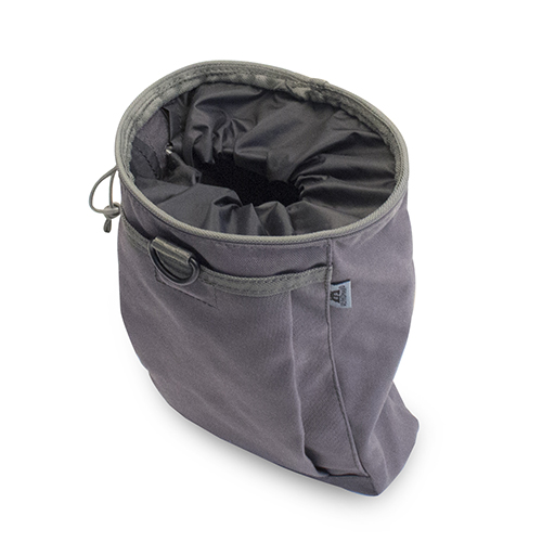 Die ULFHEDNAR Empty Shell Bag ist perfekt zum Sammeln leerer Hülsen und bietet dank des Molle-Systems vielseitige Befestigungsmöglichkeiten. Größe: 25x20cm.