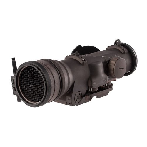 Der ELCAN 1.5-6x42mm bietet herausragende Optik, schnelle Vergrößerung, 5 Beleuchtungsstufen und ein robustes Design für präzises Zielen auf lange Distanzen.