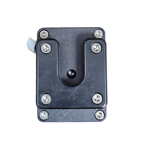 Der OBI Clamp Lock W/Locking bietet eine sichere, vielseitige Montage mit stabiler Befestigung, verstellbarem Spannhebel und MOLLE-Kompatibilität für maximale Flexibilität.