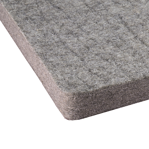 Das große, hochwertige Seat Felt von VFG sorgt für einen warmen und trockenen Sitz und ist wasserabweisend imprägniert – ideal für deine Outdoor-Aktivitäten!