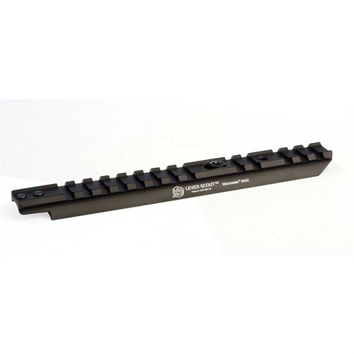 Die LEVER ACTION LEVER SCOUT MOUNT ermöglicht dir schnelles Zielen mit einem verlängerten Augenabstand, ohne Modifikationen an deinem Winchester 94.