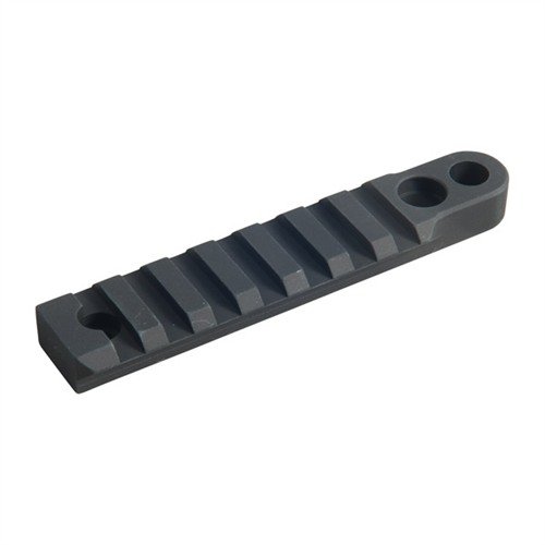 Die BADGER ORDNANCE Picatinny Bipod Accessory Rail ist leicht, aus Mil-Spec Aluminium gefertigt und bietet eine stabile Montage für deinen Bipod.