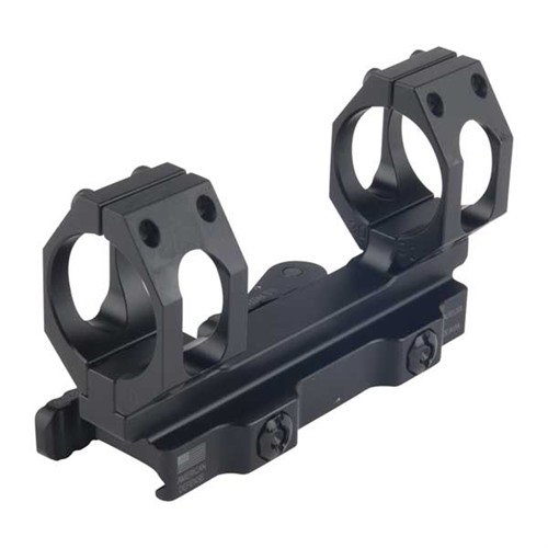 Die RECON-S Scope Mount bietet eine rocksolide Befestigung mit schnellem Abnehm-System, das selbst bei starkem Rückstoß sicher bleibt und leicht zu bedienen ist.
