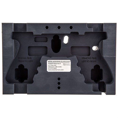 Die Present Arms Armorer’s Plate für Glock bietet eine ergonomische Arbeitsstation für die einfache Demontage und Wartung deiner Glock-Pistole.