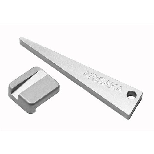 Der Arisaka Optic Leveler ist ein kostengünstiges, benutzerfreundliches Werkzeug zum Ausrichten von Zielfernrohren, das einfach auf der Picatinny-Schiene eingesetzt wird.