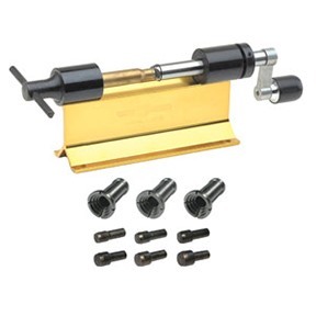 Das ORIGINAL CASE TRIMMER KIT von Forster bietet dir 6 Piloten und 3 Collets für präzises Nachladen in den meisten Kalibern. Perfekte Ergebnisse garantiert!