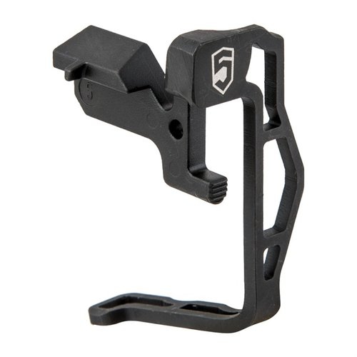 Der EBRv2/308 Extended Bolt Release ermöglicht schnelle Magazinwechsel und sicheres Beheben von Störungen, ohne die Hand vom Pistolengriff zu nehmen.