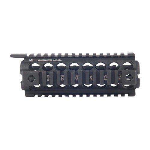 Der AR-15/M16 Two-Piece Forend bietet eine einfache Montage ohne Waffenbau, zahlreiche Picatinny-Schienen und optimale Belüftung für deinen Karabiner.