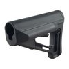 Der AR-15 STR Stock von MAGPUL bietet eine verstellbare Schulterstütze mit interner Batterieaufbewahrung, verbesserter Wangenauflage und minimalem Wackeln.