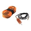Das KNOCKOUT 2-PASS GUN ROPE CLEANER-System reinigt schnell und einfach mit einer Bürste, einer Zuführung und einem waschbaren Seil – erhältlich für 12GA, 9MM und 30CAL.