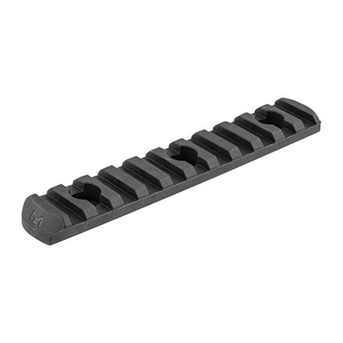 Die M-LOK Polymer Rail Sections bieten eine kostengünstige Möglichkeit, Picatinny-Zubehör anzubringen, sind leicht, robust und einfach zu montieren.