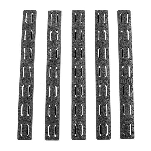 Das AR-15 KEYMOD Rail Panel Kit bietet eine ultra-schlanke, rutschfeste Oberfläche, die für alle KeyMod-Montagesysteme geeignet ist und individuell zugeschnitten werden kann.