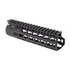 Die BCM KMR Alpha Handguard bietet eine verbesserte Genauigkeit durch Free-Float-Design, ist leicht, robust und hat viele KeyMod™-Slots für Zubehör.