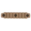Die KEYMOD Picatinny Rail Sections aus leichtem, schlagfestem Polymer bieten eine snag-resistente Bauweise und korrosionsbeständige Edelstahl-Montagehardware.