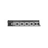 Der MFR XS M-LOK Handguard von Daniel Defense bietet hervorragende Ergonomie, ein leichtes Design und zahlreiche M-LOK-Anschlussmöglichkeiten für Zubehör.