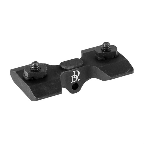 Der DANIEL DEFENSE M-LOK Bipod Adapter ist leicht, aus 6061-T6 Aluminium gefertigt und ermöglicht eine sichere Befestigung von Bipods mit Sling Swivel Studs.