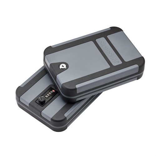 Die TrekLite Lock Box bietet leichten, sicheren Stauraum für Handfeuerwaffen mit einem anpassbaren TSA 4-stelligen Schloss und robustem Polycarbonat.