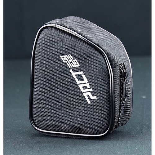 Die Pact Tragetasche schützt deinen Club Shot Timer II oder III und sorgt mit ihrem einfachen Reißverschluss für schnellen Zugriff. Robustes Nylon in Schwarz.