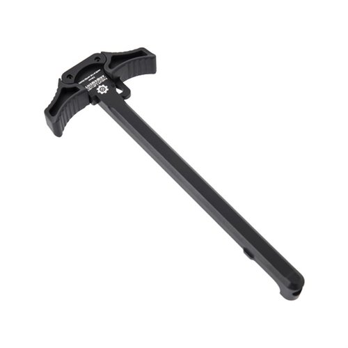 Der AR-15 NLX 556 Charging Handle von Next Level Armament ist ein ambidextröses Upgrade aus 7075 Aluminium, das die Handhabung bei kaltem Wetter und mit Optik verbessert.