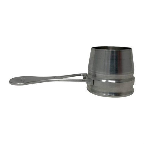 Der AREA 419 Billet Powder Cup aus 6061 Billet-Aluminium schützt deinen Arbeitsplatz vor verstreutem Pulver und fasst über 750 Grain. Sicher und praktisch!