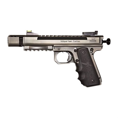 Der Volquartsen Scorpion BattleWorn 22LR bietet dir präzise Leistung mit einem leichten VC Target Frame, Hi-Viz Visierung und Hogue Griffe für optimalen Halt.