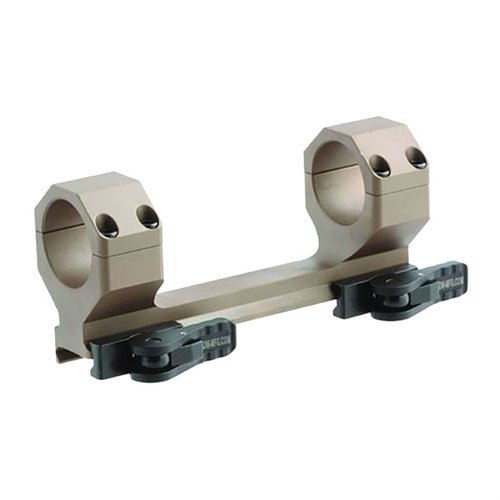 Die DELTA SCOPE MOUNT von American Defense ist leicht, stark und bietet eine sichere Verbindung für deine AR-15 Optik, dank des QD Auto Lock Lever Systems.