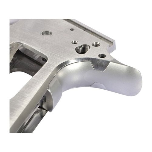 Die JEM Beavertail Grip Safety für 1911 bietet eine perfekte Anpassung, ist übergroß für individuelle Anpassungen und sorgt für positiven Kontakt bei High-Cut Rahmen.