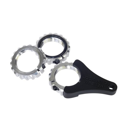 Die ULTIMATE LOCK RINGS bieten eine sichere, rutschfeste Verbindung mit dem innovativen Spline Drive und einem O-Ring, der ein Lösen während des Betriebs verhindert.