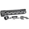 Die AR-15 Lightweight Handguards M-LOK bieten ein schlankes Design, einfache Installation, robustes Aluminium und zahlreiche M-Lok Slots für maximale Flexibilität.