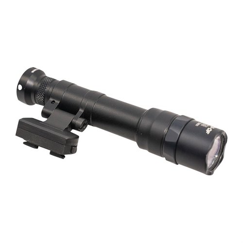 Der Surefire Pro Kinect QD-Mount für M-LOK ermöglicht dir ein schnelles und einfaches Anbringen von Surefire Pro Waffenlichtern ohne Werkzeug.