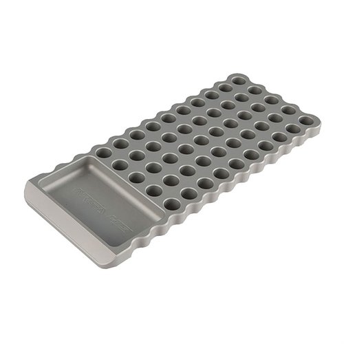 Der AREA 419 Billet Loading Block bietet Platz für 50 Patronen, ist aus robustem 6061-T6 Aluminium gefertigt und hat rutschfeste Gummifüße für sicheren Halt.