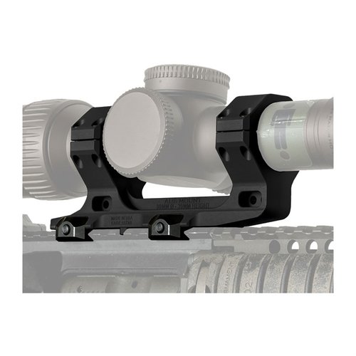 Der AUS Optic Mount von Reptilia bietet eine robuste, flache Bauweise aus 7075-T6 Aluminium, ist kompatibel mit M1913 Picatinny und kommt mit lebenslanger Garantie.