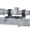 Die AUS Optic Mount von Reptilia bietet ein schlankes Design, ist aus 7075-T6 Aluminium gefertigt und kompatibel mit M1913 Picatinny Rails. 100% Made in USA!