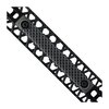 Die M-LOK PANEL 3 SLOT OPERATOR bieten eine rutschfeste Oberfläche mit einem strukturierten Design, ideal für optimalen Grip und Kontrolle bei deinem nächsten Schuss.