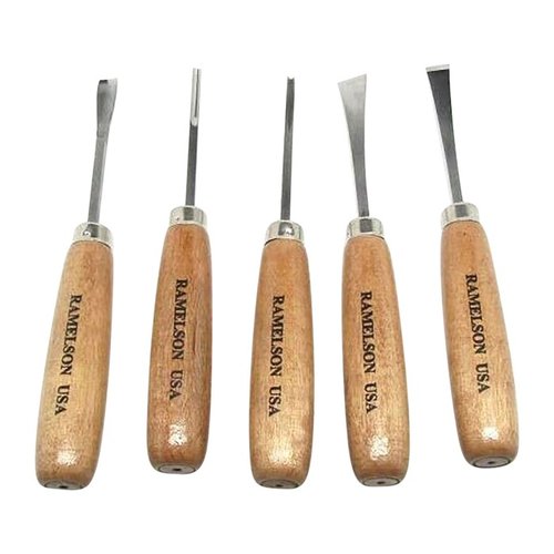 Das 5-teilige Holzschnitzset von U.J. Ramelson bietet hochwertige Werkzeuge aus gehärtetem W-1 Tool Steel, perfekt für dein nächstes Projekt.