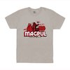 Das MAGPUL NONSTOP POLYMER ACTION COTTON T-SHIRT aus 100% Baumwolle bietet Komfort mit einem tag-losen Innenetikett, strapazierfähiger Verarbeitung und stylischem Design.