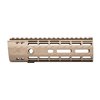 Die GEN-2 Enhanced M-LOK Handguard bietet ein leichtes Free Float Design, Anti-Rotations-Tabs und eine durchgehende Picatinny-Schiene für deine AR15.