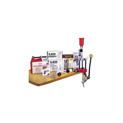 Die Lee Classic Turret Press ermöglicht schnelles Laden von Handfeuerwaffenpatronen mit über 250 Runden pro Stunde, inklusive Auto-Drum Pulvermaß und umfassendem Zubehör.
