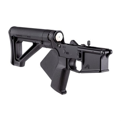 Der Aero Precision AR-15 Featureless Complete Lower Receiver bietet einen Strike Industries Simple Featureless Grip und einen Magpul MOE Fixed Carbine Stock für optimale Ergonomie.