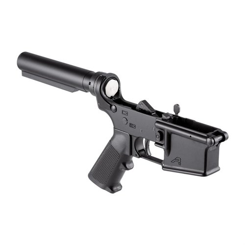 Der AR-15 Carbine Complete Lower Receiver ist die ideale Basis für deinen Custom-Bau, mit A2 Grip, Gen 2 Lower Receiver und ohne Stock für maximale Flexibilität.