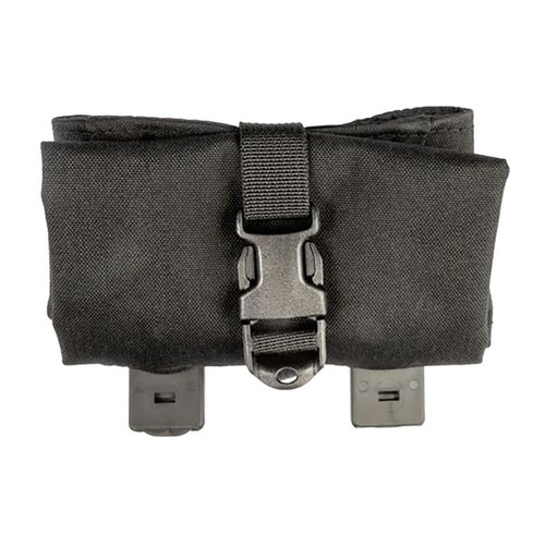 Die Roll Up Dump Pouch von Grey Ghost Gear bietet dir zusätzlichen Stauraum, ist kompakt und lässt sich einfach an MOLLE/PALS-Webbing befestigen.