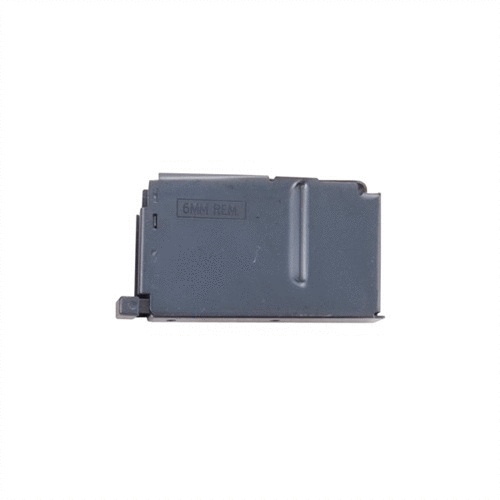 Das REMINGTON 788 3RD MAGAZIN aus hochwertigem Stahl bietet zuverlässige Funktionalität, schnellen Ladeprozess und eine matte schwarze Oberfläche für dein Gewehr.