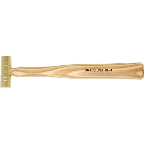 Der Grace USA Gunsmith's Brass Hammer bietet dir eine perfekte Balance, ergonomische Hickory-Griffe und eine robuste, nicht kratzende Messingkonstruktion für präzises Arbeiten.