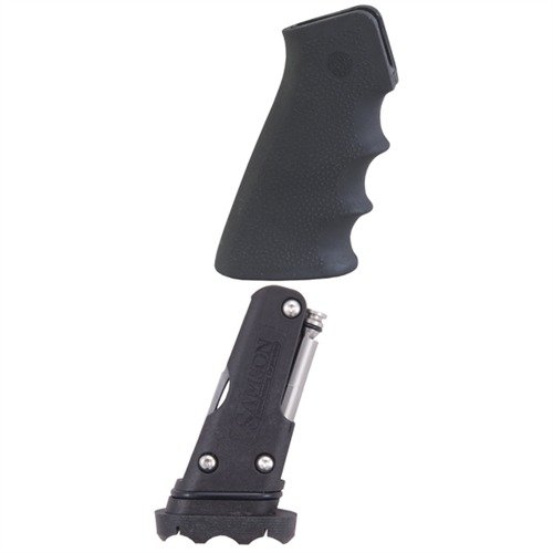 Das AR-15/M16 A2 Field Survivor Tool ist ein praktisches Multitool, das in deinem Pistolengriff verstaut wird und dir für Notfälle alle wichtigen Werkzeuge bietet.
